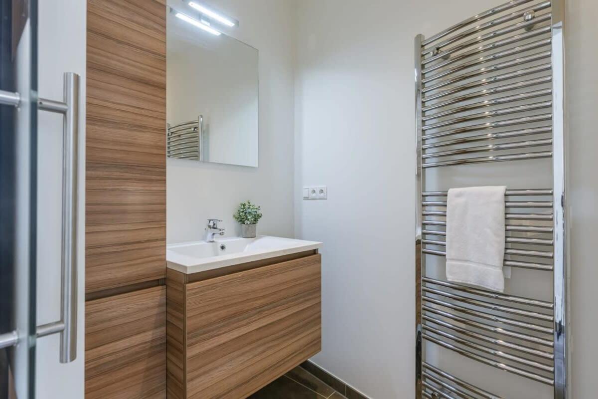 Pleasant Apartment Near The Center Of Gand Esterno foto